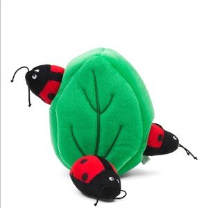 Zippypaws interactive puzzle dog toy - Ladybugs